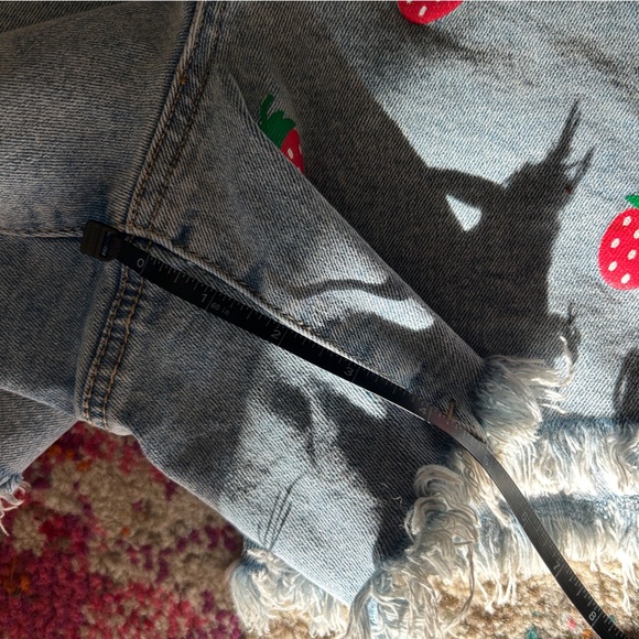 NWT [rue21+] strawberry boyfriend denim shorts - Picture 6 of 7